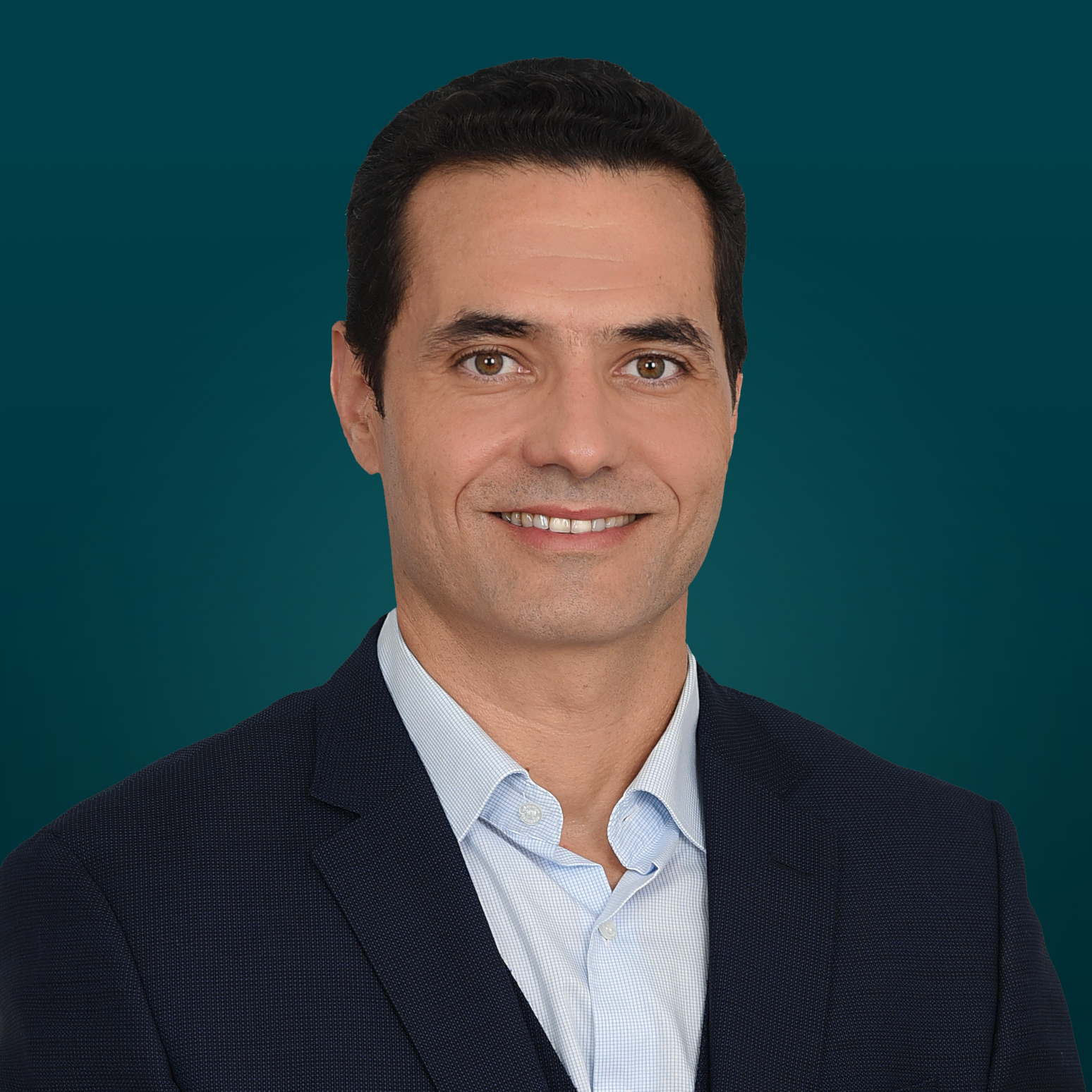 Nabil-C.-Naili-Strategic-Advisor-Strategy-Transformation-Impact-Sectors